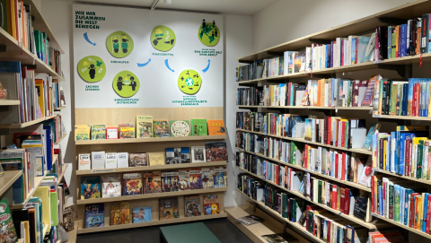 Oxfam Shop Göttingen Innenaufnahme Bücher
