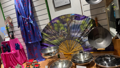 Schaufenster des Oxfam Shop Hamburg-Hoheluft