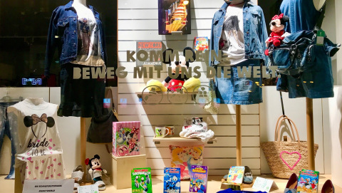 Schaufenster Dresden Mickey Maus 