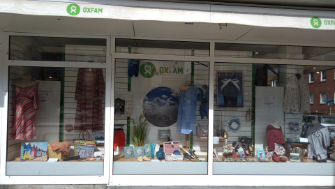 maritimes Schaufenster Oxfam Shop Hamburg-Hoheluft