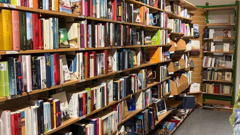 Oxfam Shop Bremen Innenansicht Bücher