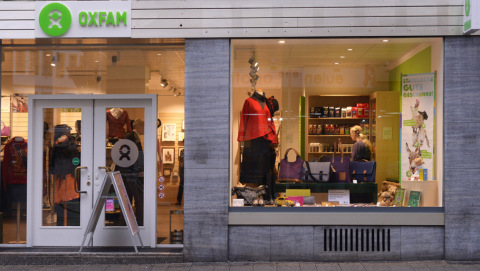 Schaufenster des Oxfam Shops Würzburg